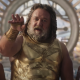 Russell Crowe vaidmuo filme „Toras. Meilė ir griaustinis“ primena gladiatorių, bet kvailesnį
